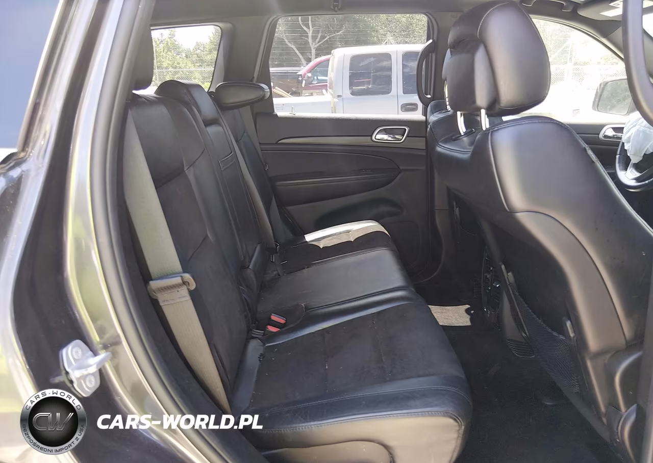 2019 Jeep Grand Cherokee Altitude 4X2 VIN:1C4RJEAG7KC543876 - 8