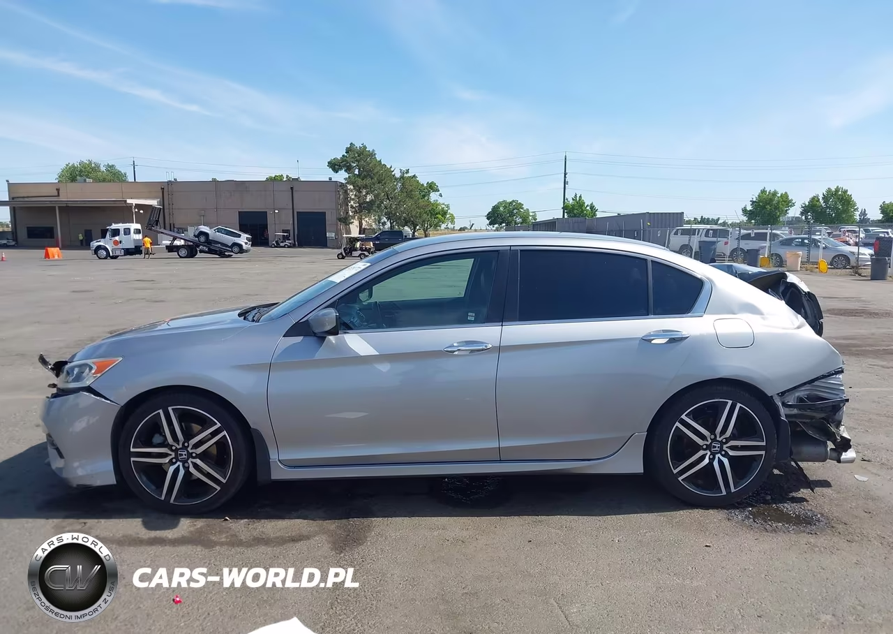 2017 Honda Accord Sport VIN:1HGCR2F54HA129478 - 14