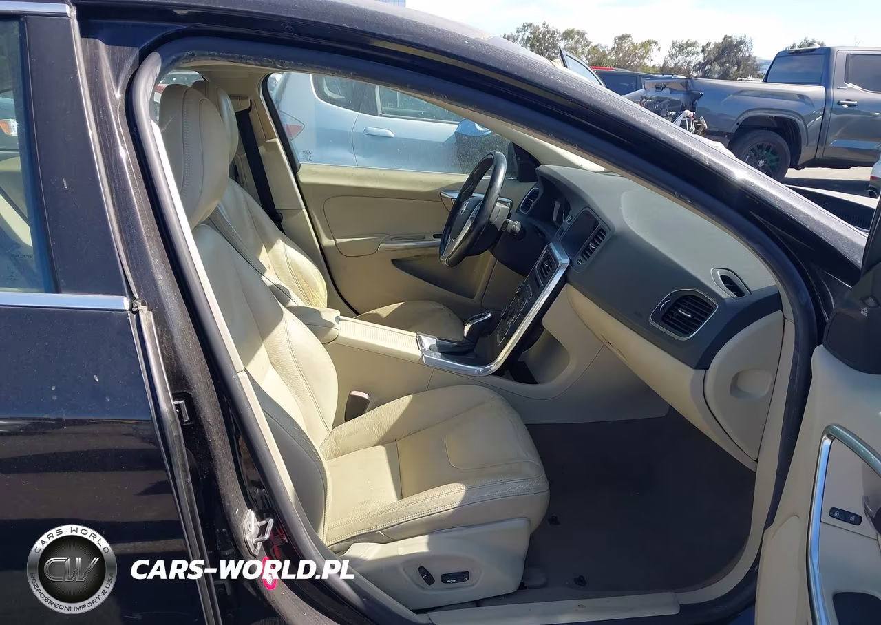 2014 Volvo S60 T5 VIN:YV1612FHXE1285835 - 5