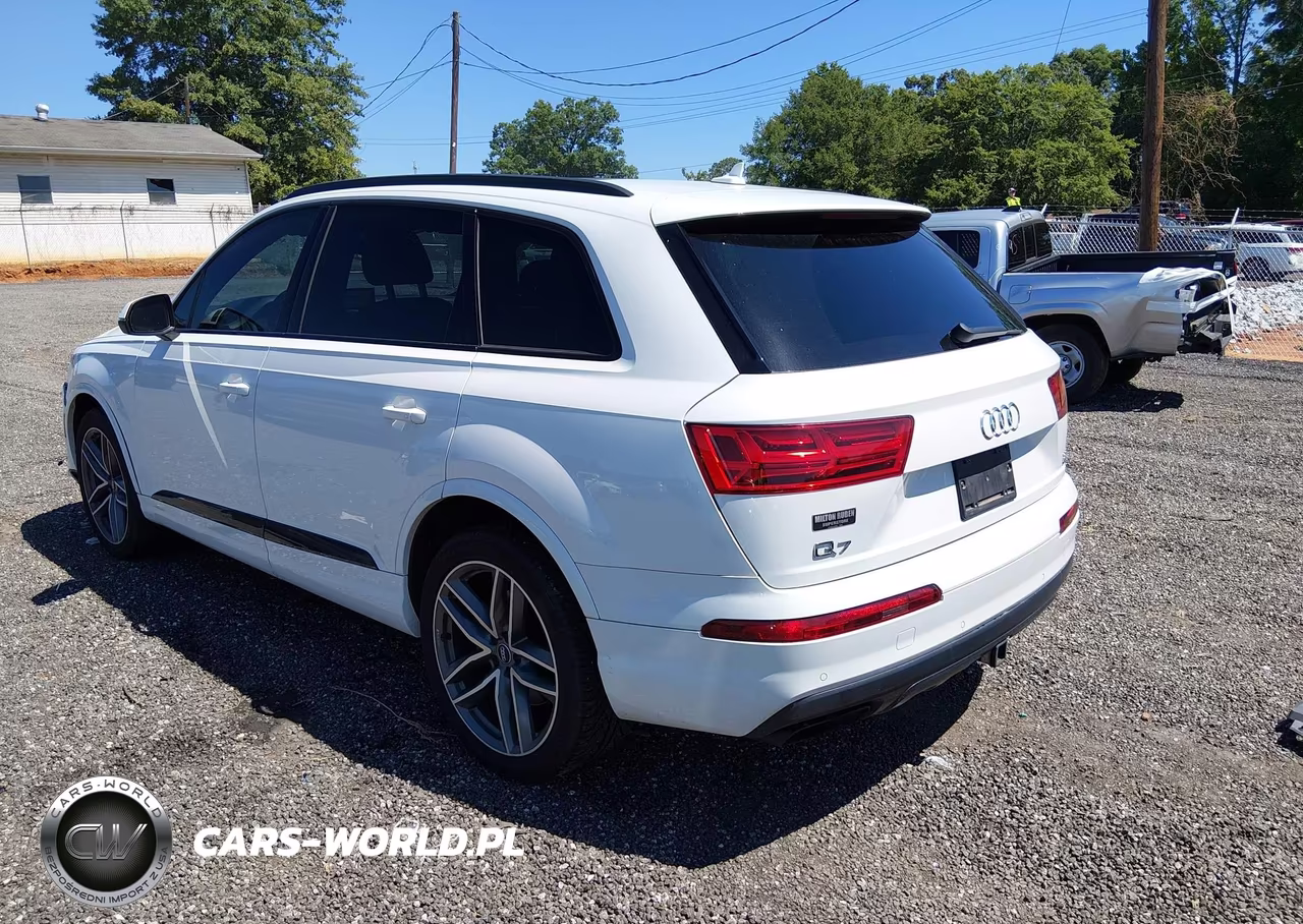 2018 Audi Q7 3.0T Premium VIN:WA1VAAF70JD044596 - 3