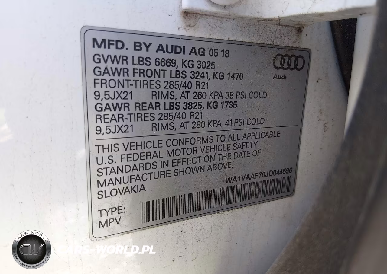 2018 Audi Q7 3.0T Premium VIN:WA1VAAF70JD044596 - 9
