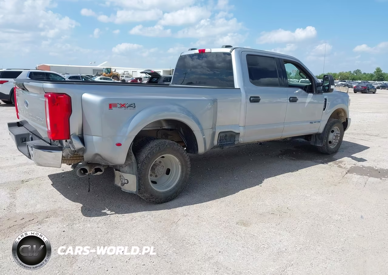 2020 Ford F-350 Xlt VIN:1FT8W3DTXLEE68266 - 4