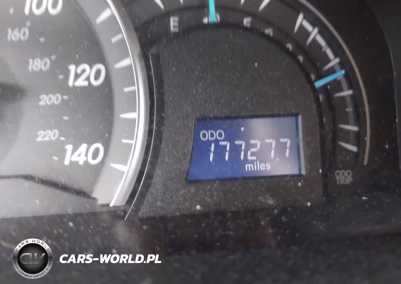 2015 Toyota Camry Le VIN:4T4BF1FK8FR461701 - 16