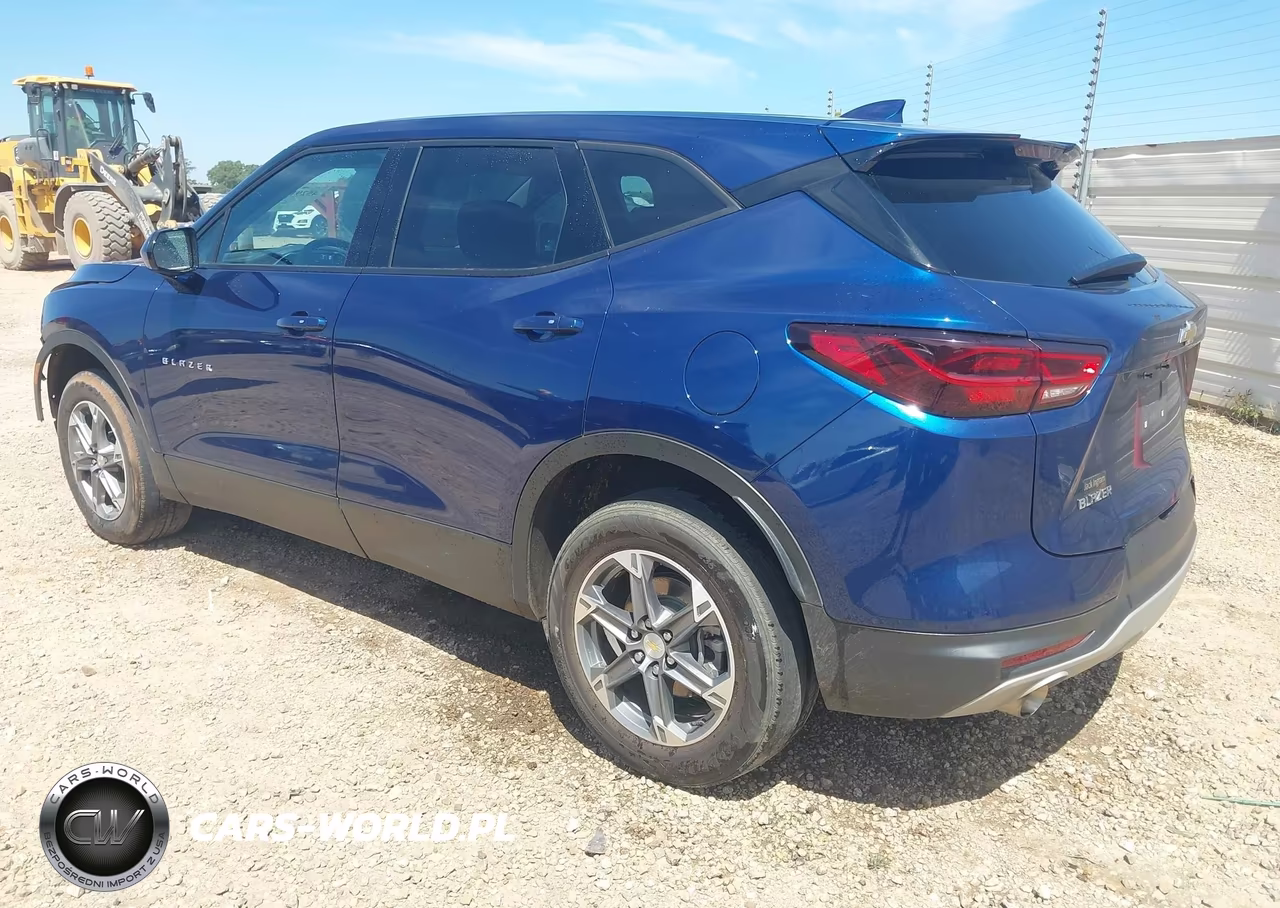 2023 Chevrolet Blazer Fwd 2Lt VIN:3GNKBCR45PS132594 - 3