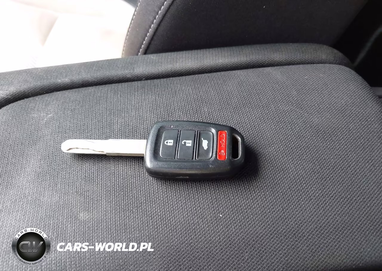 2018 Honda Civic Sport VIN:SHHFK7G49JU208899 - 11
