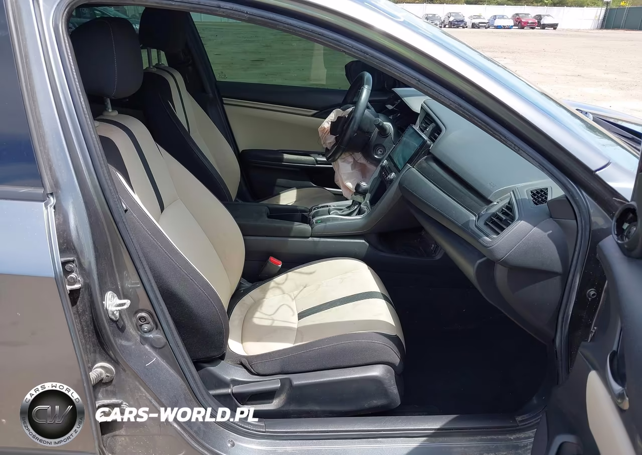 2018 Honda Civic Sport VIN:SHHFK7G49JU208899 - 5