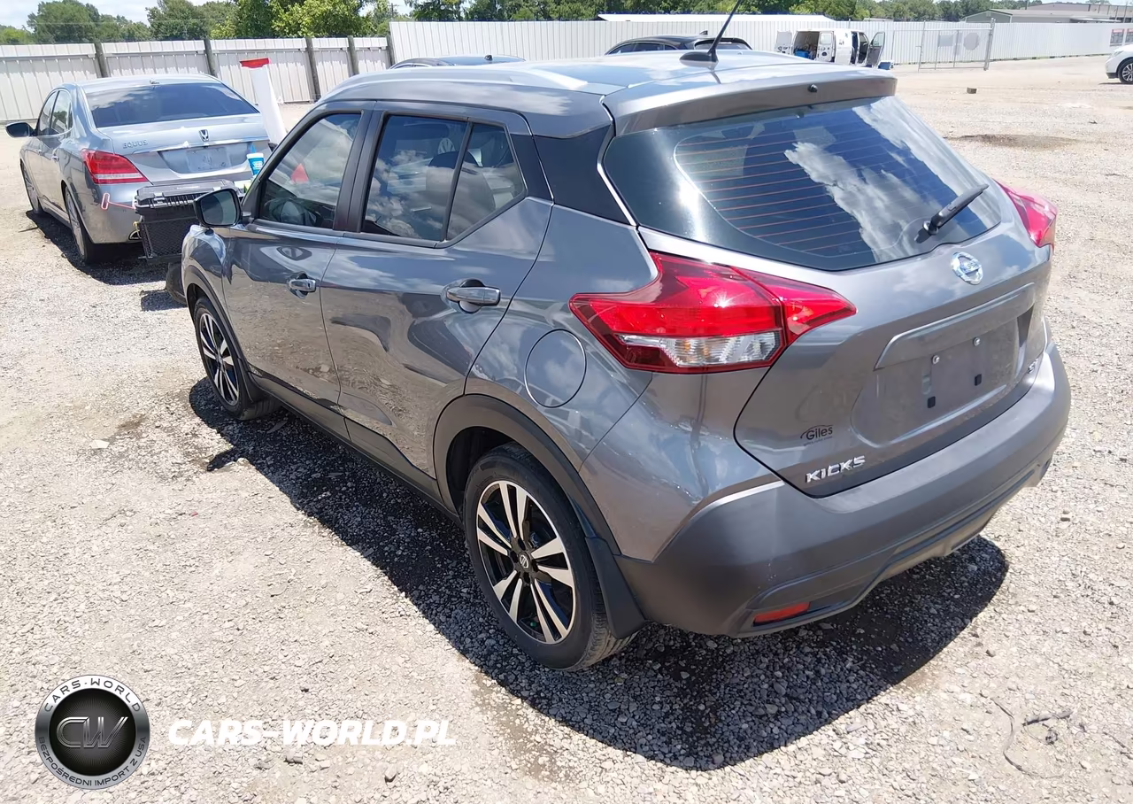 2018 Nissan Kicks Sv VIN:3N1CP5CU5JL519217 - 3