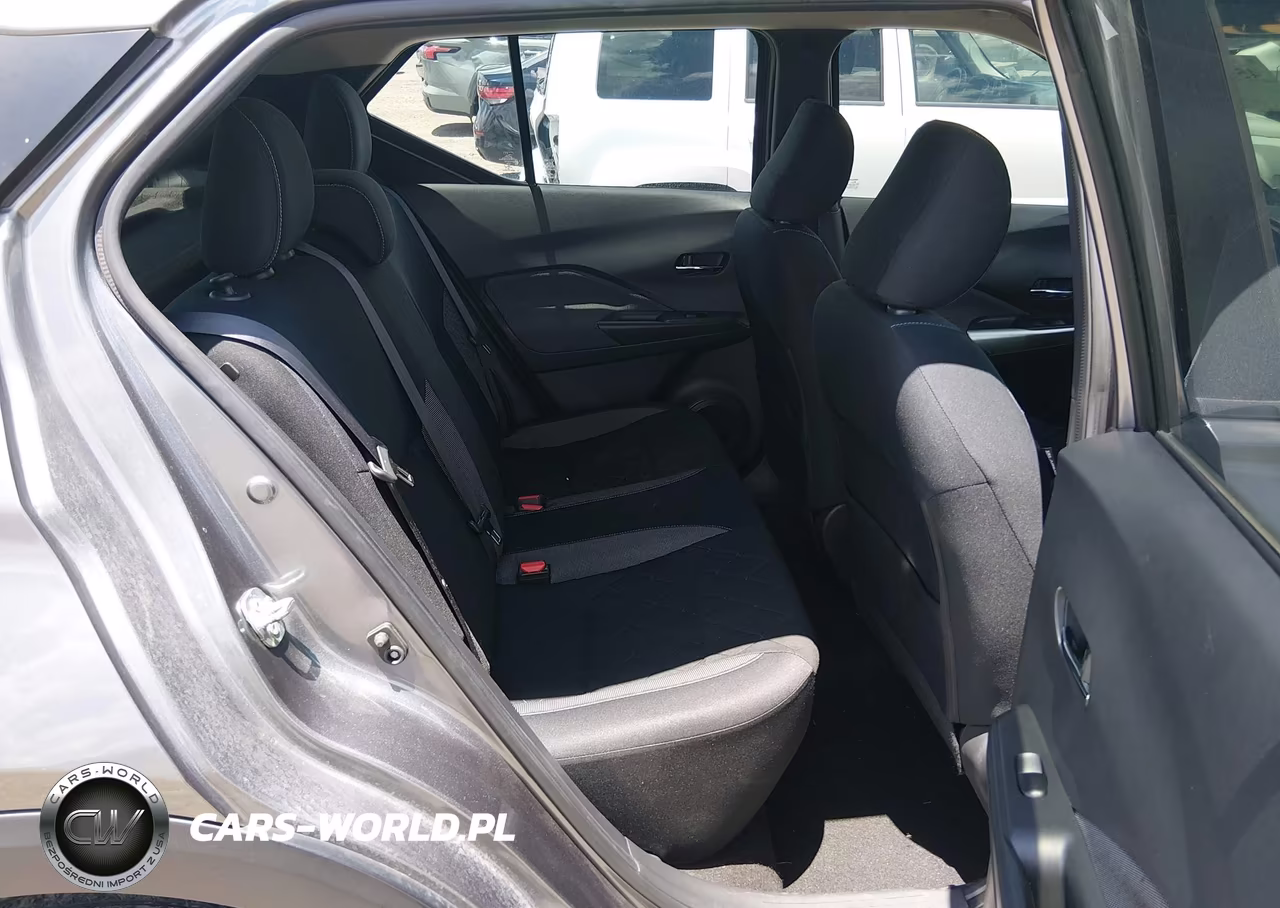 2018 Nissan Kicks Sv VIN:3N1CP5CU5JL519217 - 8