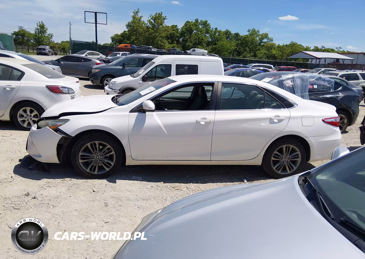 2015 Toyota Camry Se VIN:4T1BF1FKXFU919636 - 14