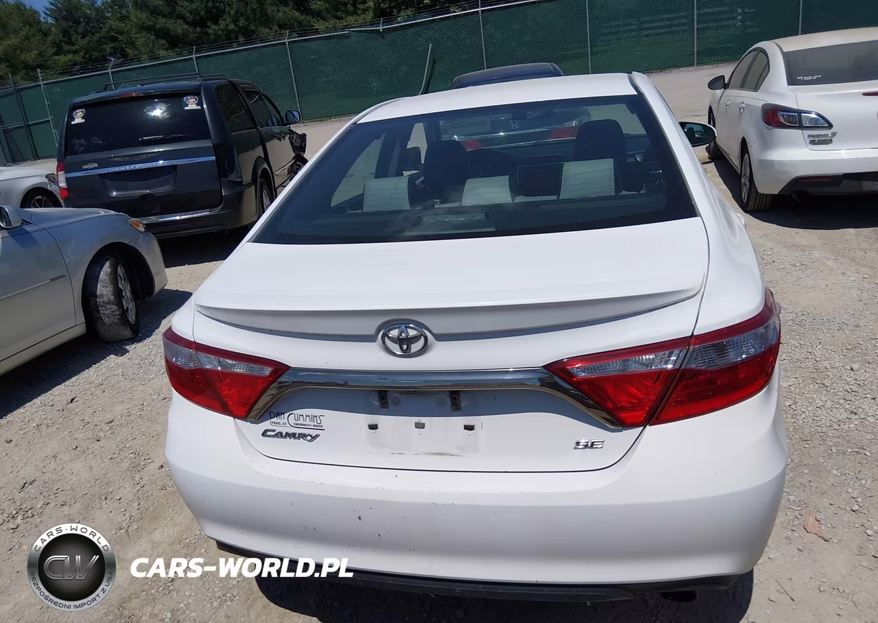 2015 Toyota Camry Se VIN:4T1BF1FKXFU919636 - 16
