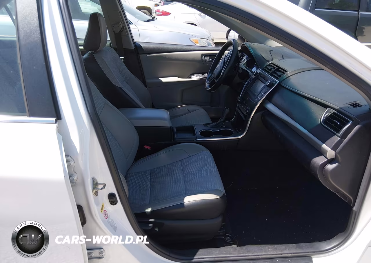 2015 Toyota Camry Se VIN:4T1BF1FKXFU919636 - 5