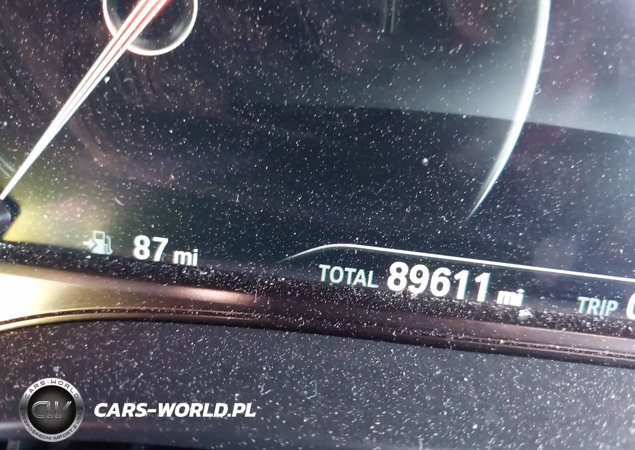 2019 BMW 530I xDrive VIN:WBAJA7C5XKWW48346 - 15