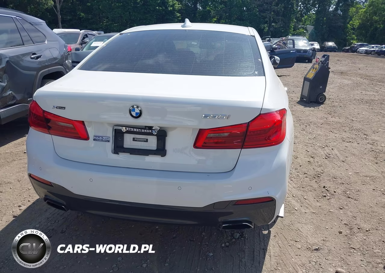 2019 BMW 530I xDrive VIN:WBAJA7C5XKWW48346 - 16