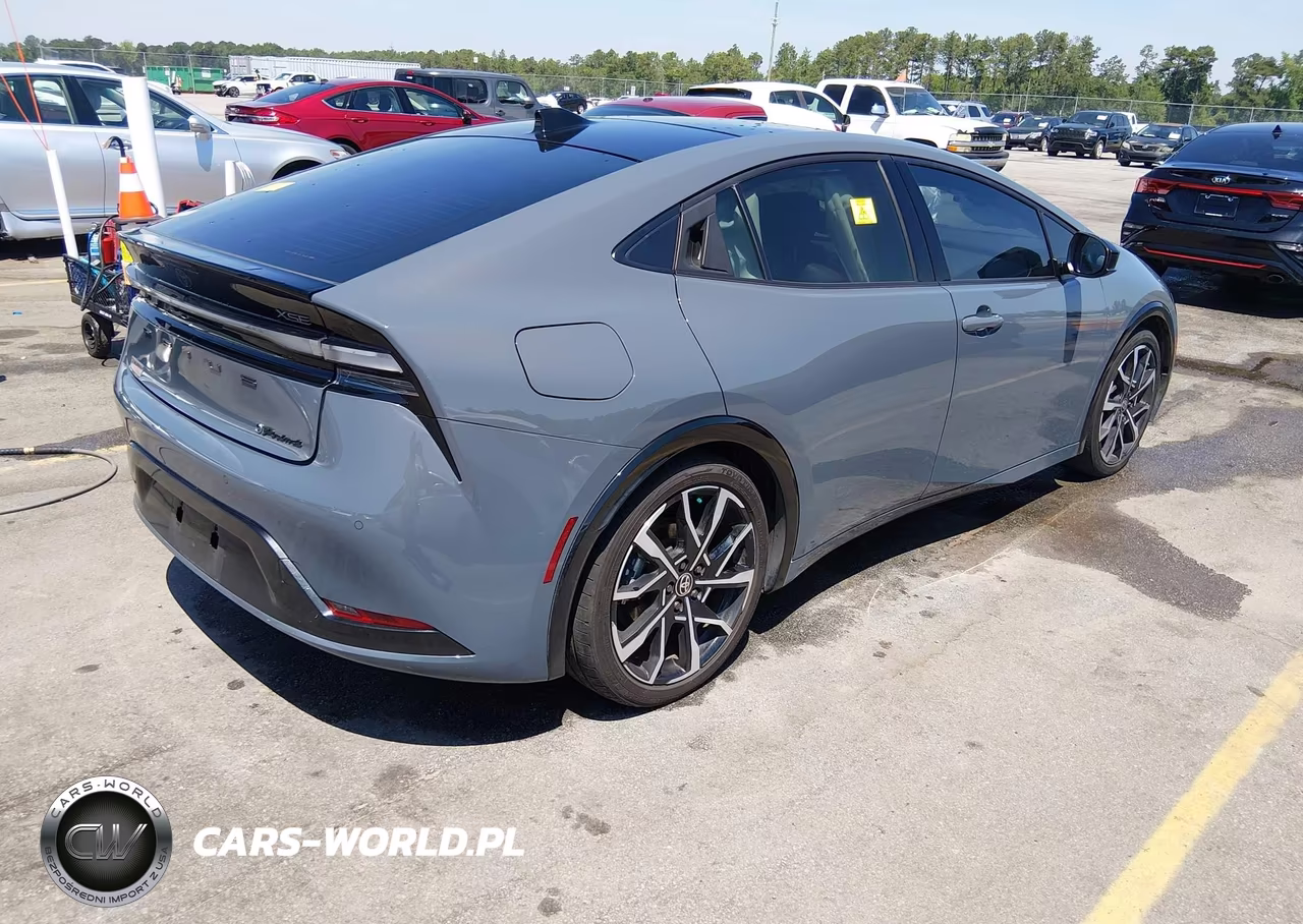 2024 Toyota Prius Prime Xse Premium VIN:JTDACACU1R3026702 - 4