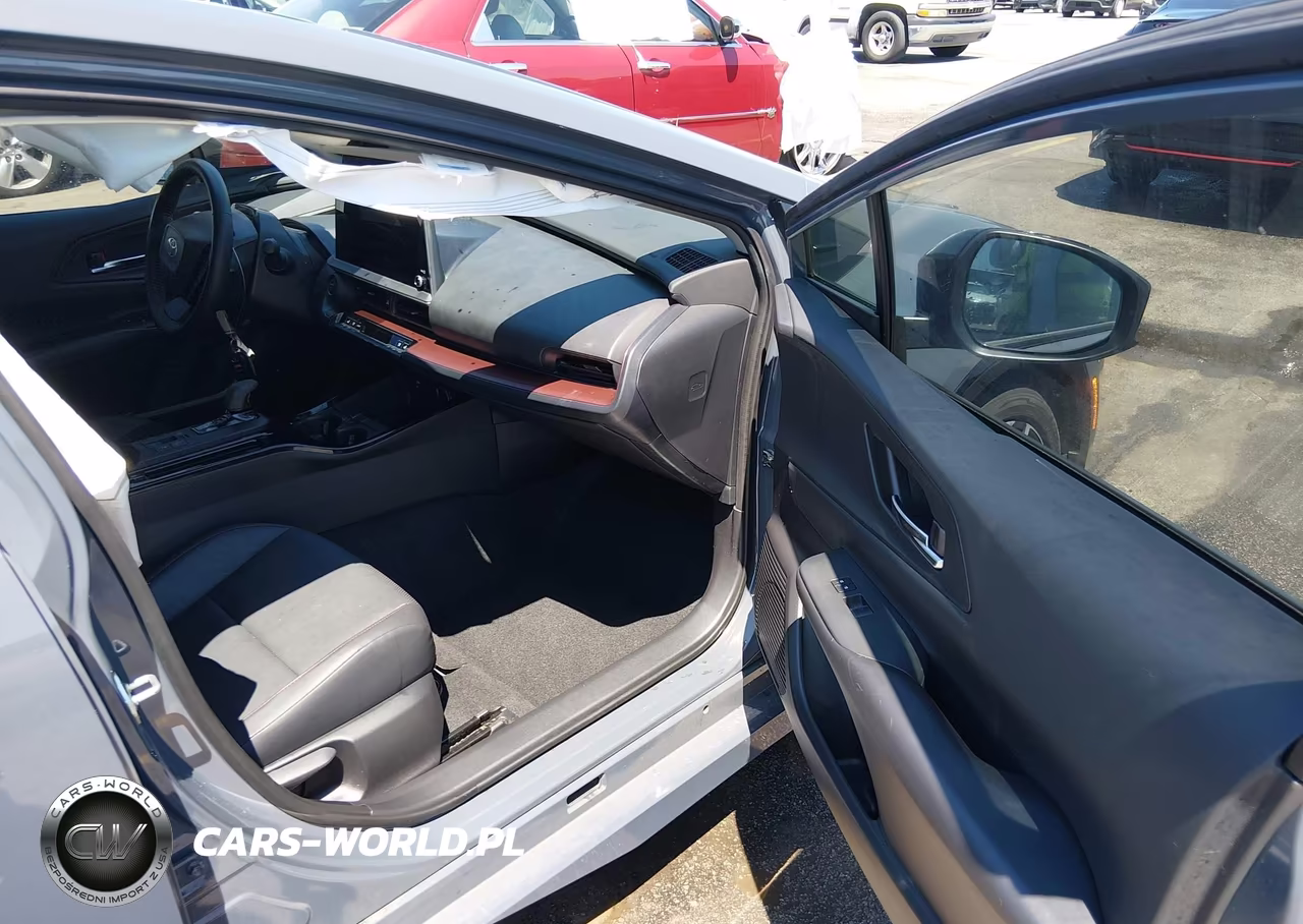2024 Toyota Prius Prime Xse Premium VIN:JTDACACU1R3026702 - 5