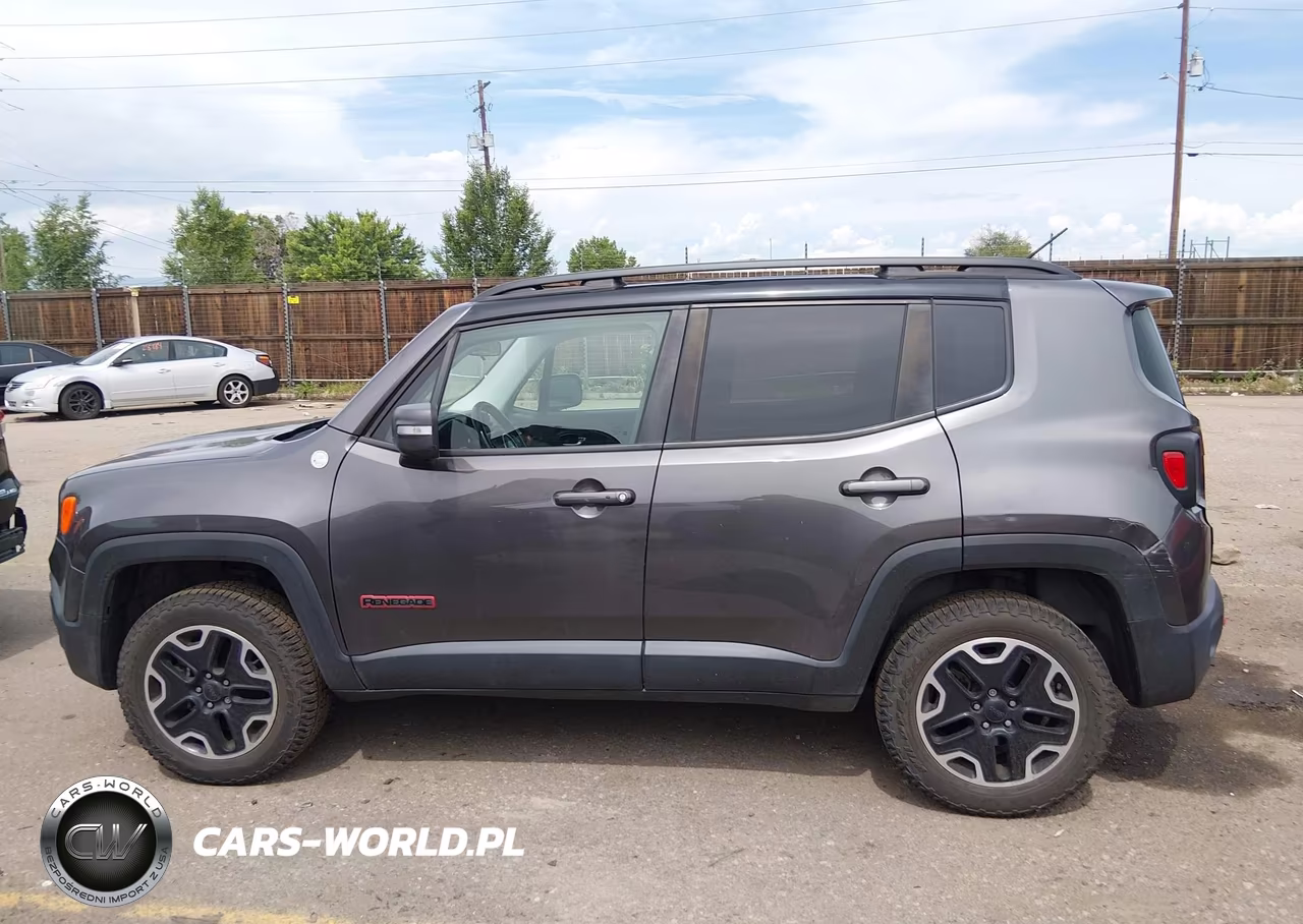 2017 Jeep Renegade Trailhawk 4X4 VIN:ZACCJBCB8HPF26420 - 14