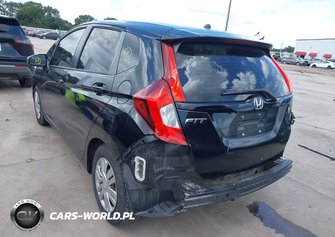 2015 Honda Fit Lx VIN:3HGGK5G54FM742416 - 3
