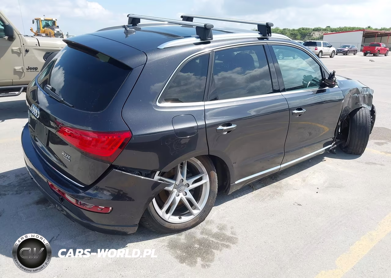 2016 Audi Q5 2.0T Premium VIN:WA1C2AFP6GA016610 - 4