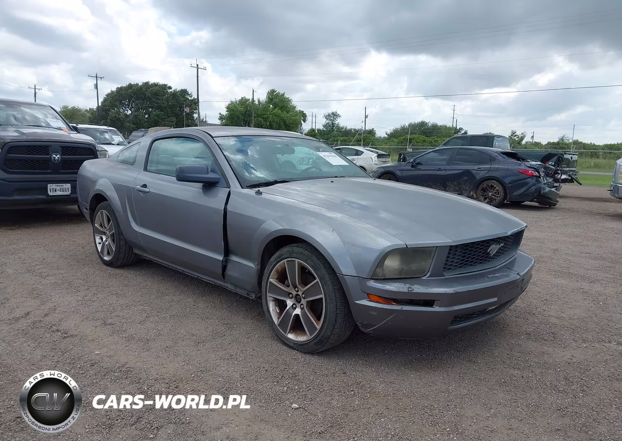 2007 Ford Mustang V6 Deluxe-V6 Premium