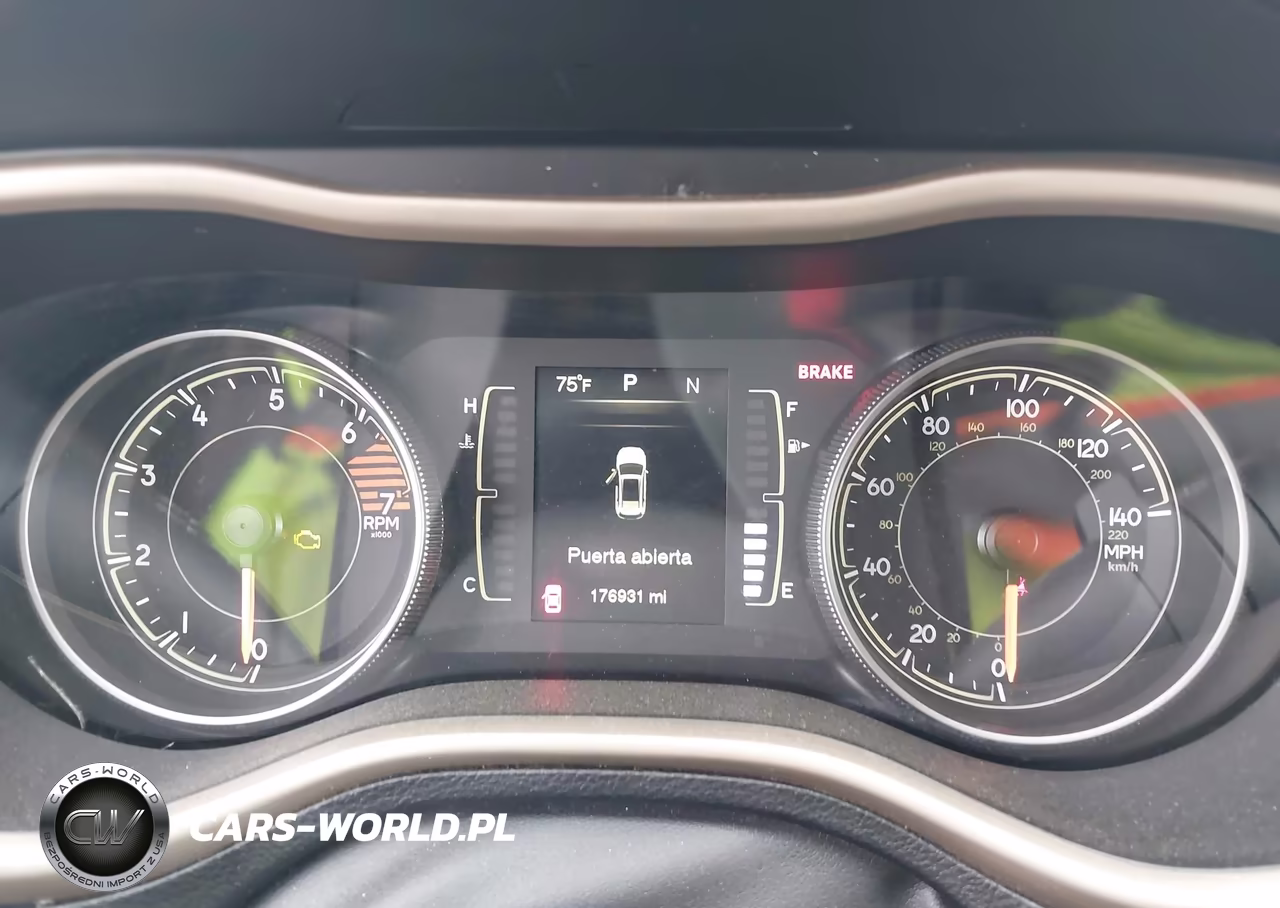 2016 Jeep Cherokee Sport VIN:1C4PJMAB9GW192996 - 7