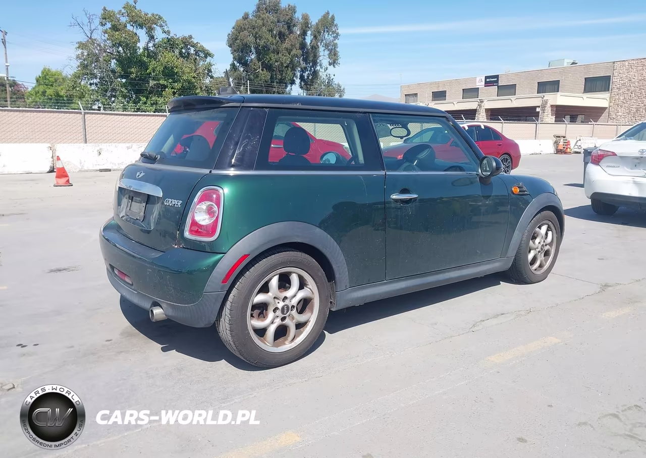 2012 Mini Cooper VIN:WMWSU3C59CT261715 - 4