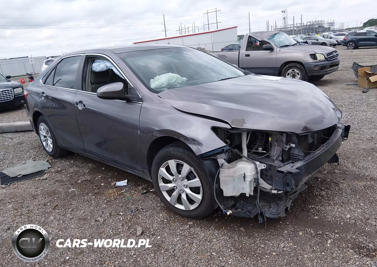 2016 Toyota Camry Le