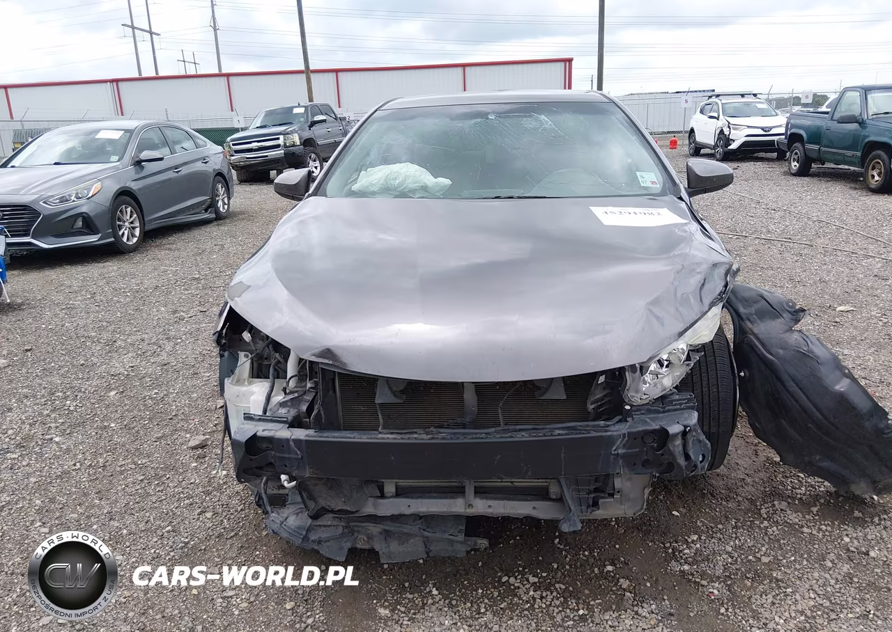 2016 Toyota Camry Le VIN:4T4BF1FK1GR577582 - 13