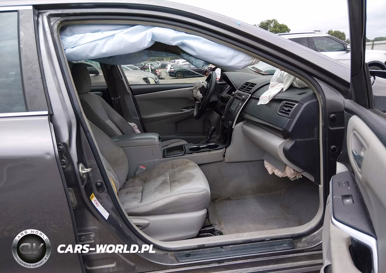 2016 Toyota Camry Le VIN:4T4BF1FK1GR577582 - 5