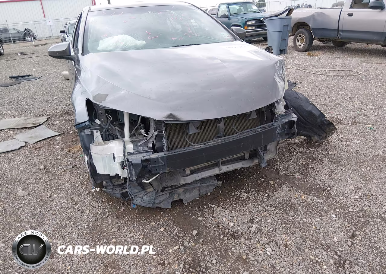 2016 Toyota Camry Le VIN:4T4BF1FK1GR577582 - 6