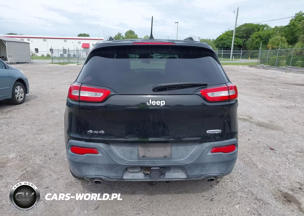 2014 Jeep Cherokee Latitude VIN:1C4PJMCSXEW203689 - 16