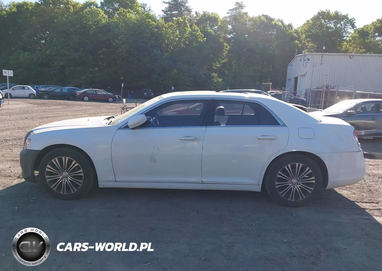2013 Chrysler 300 VIN:2C3CCAGG7DH567356 - 14