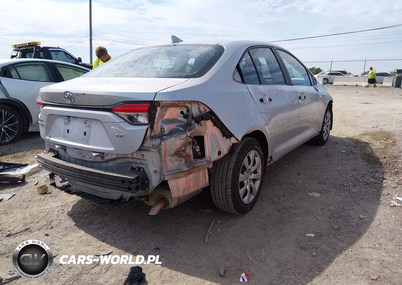 2020 Toyota Corolla Le VIN:5YFEPRAE9LP058764 - 4