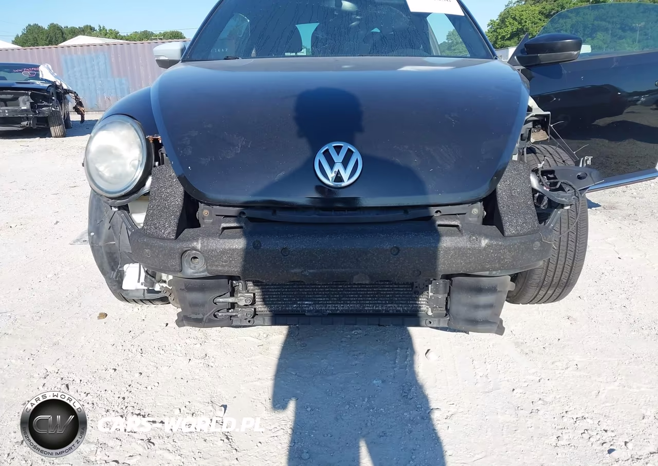 2013 Volkswagen Beetle 2.5L Entry VIN:3VWFP7AT9DM645964 - 6