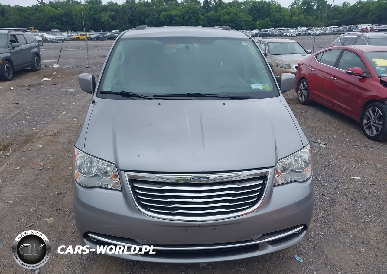 2016 Chrysler Town & Country Touring VIN:2C4RC1BGXGR118684 - 12