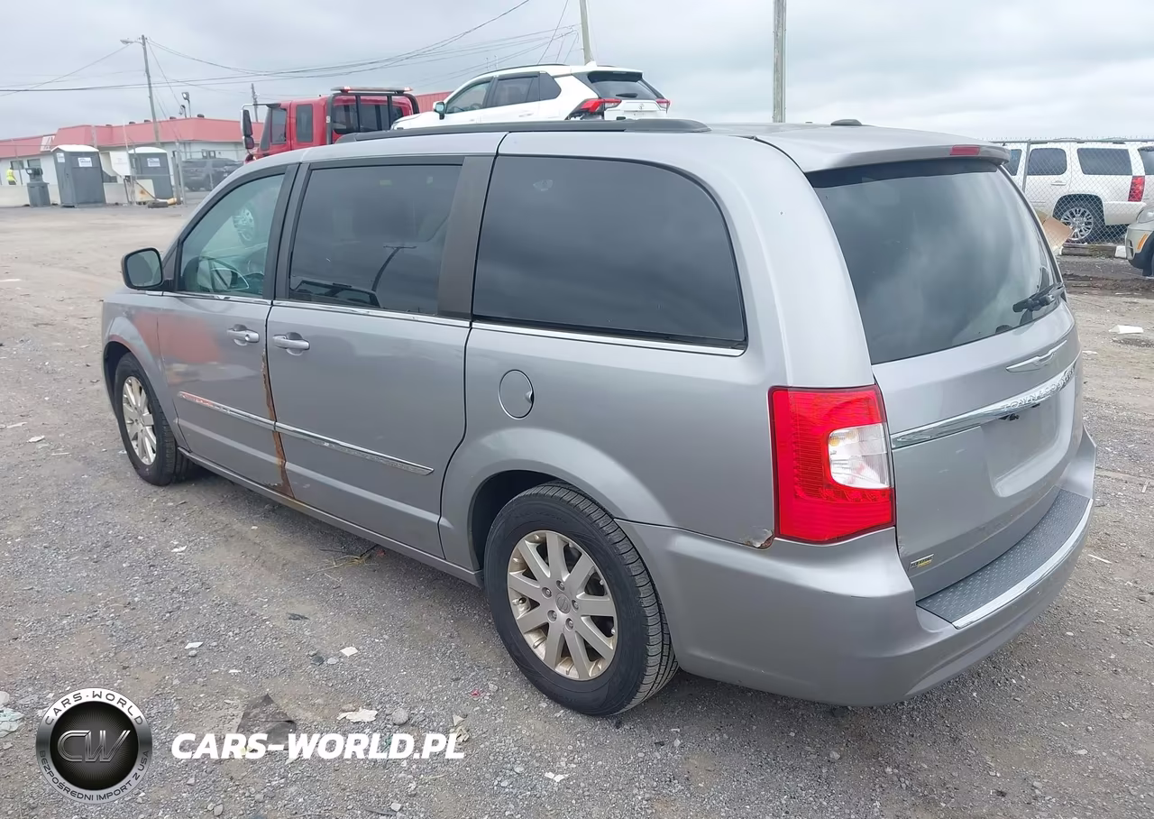 2016 Chrysler Town & Country Touring VIN:2C4RC1BGXGR118684 - 3