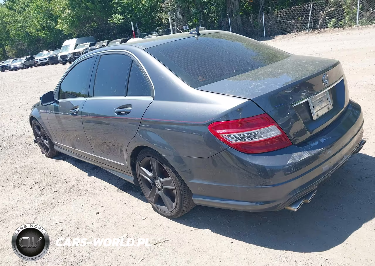 2010 Mercedes-Benz C 300 Sport 4Matic VIN:WDDGF8BB2AF386905 - 3