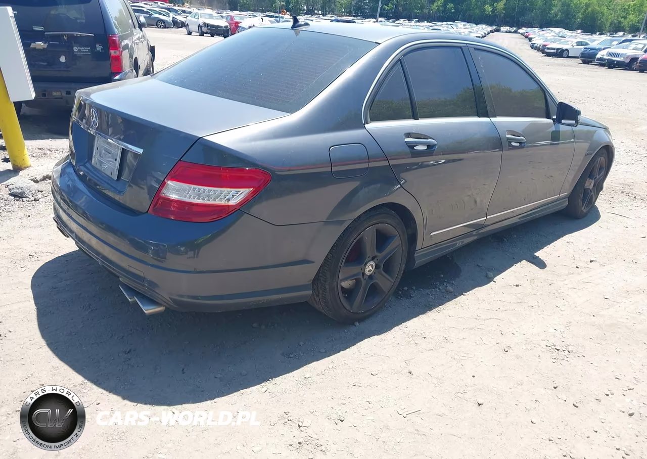 2010 Mercedes-Benz C 300 Sport 4Matic VIN:WDDGF8BB2AF386905 - 4