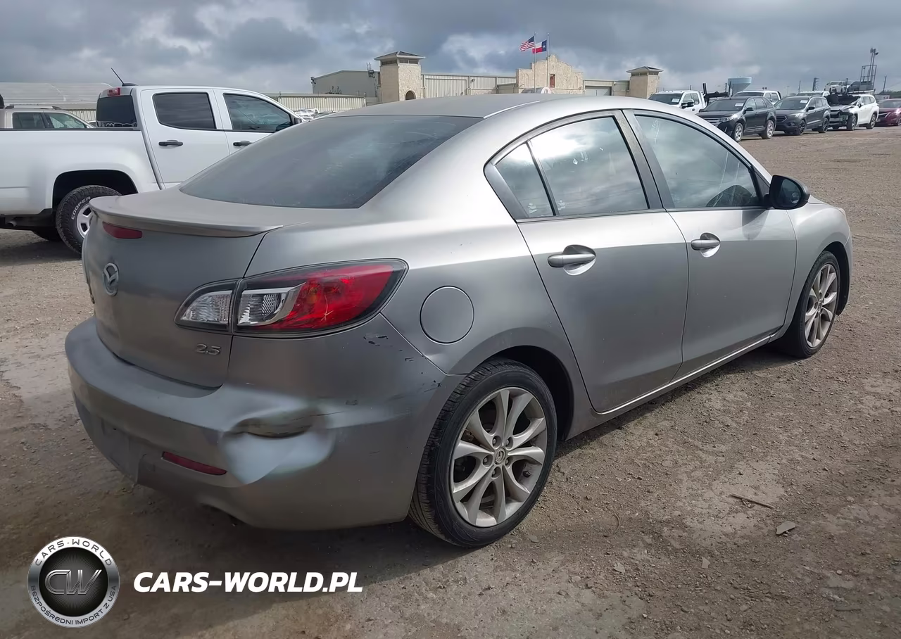 2011 Mazda Mazda3 S Sport VIN:JM1BL1U58B1424308 - 4