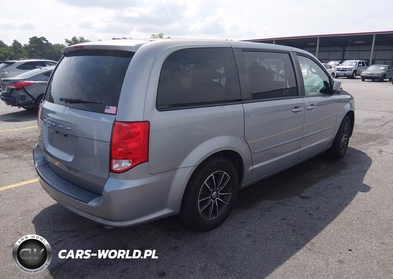 2017 Dodge Grand Caravan Se Plus VIN:2C4RDGBG1HR636815 - 4