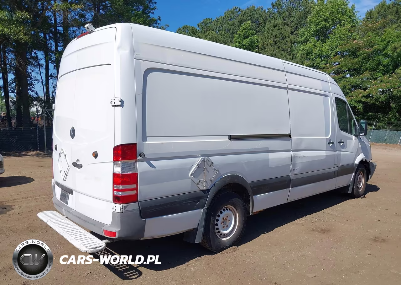 2012 Mercedes-Benz Sprinter 2500 High Roof VIN:WD3PE8CB4C5671331 - 4