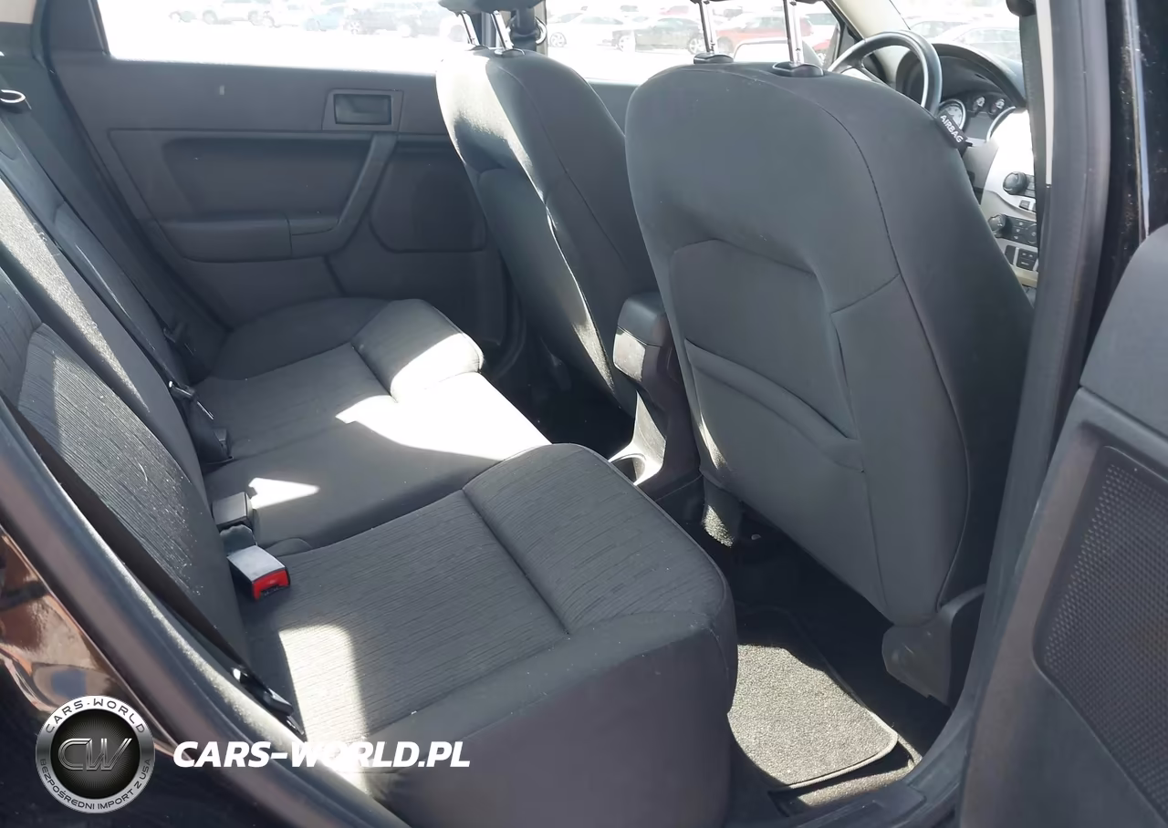2008 Ford Focus Se-Ses VIN:1FAHP35N88W281211 - 8