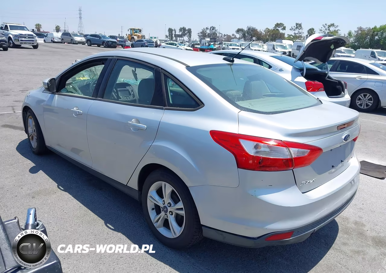 2013 Ford Focus Se VIN:1FADP3F20DL353520 - 3