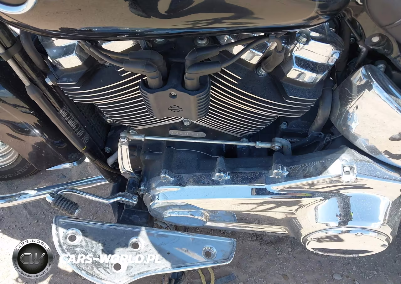 2020 Harley-Davidson Flhc VIN:1HD1YAJ12LB011311 - 9