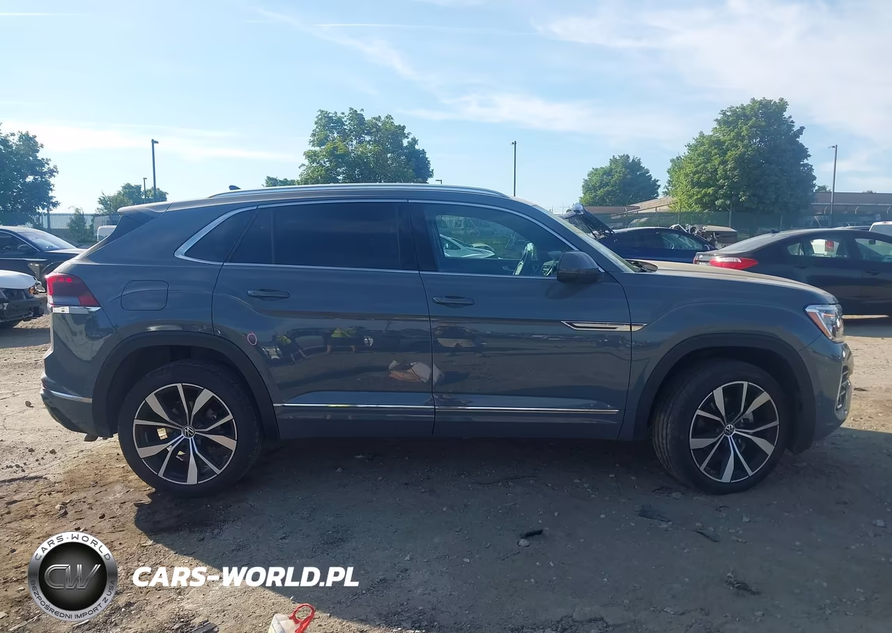 2024 Volkswagen Atlas Cross Sport 2.0T Sel Premium R-Line VIN:1V2FE2CA3RC255456 - 13