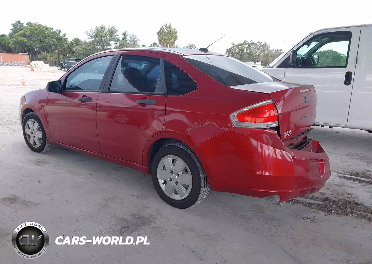 2011 Ford Focus S VIN:1FAHP3EN1BW175304 - 3