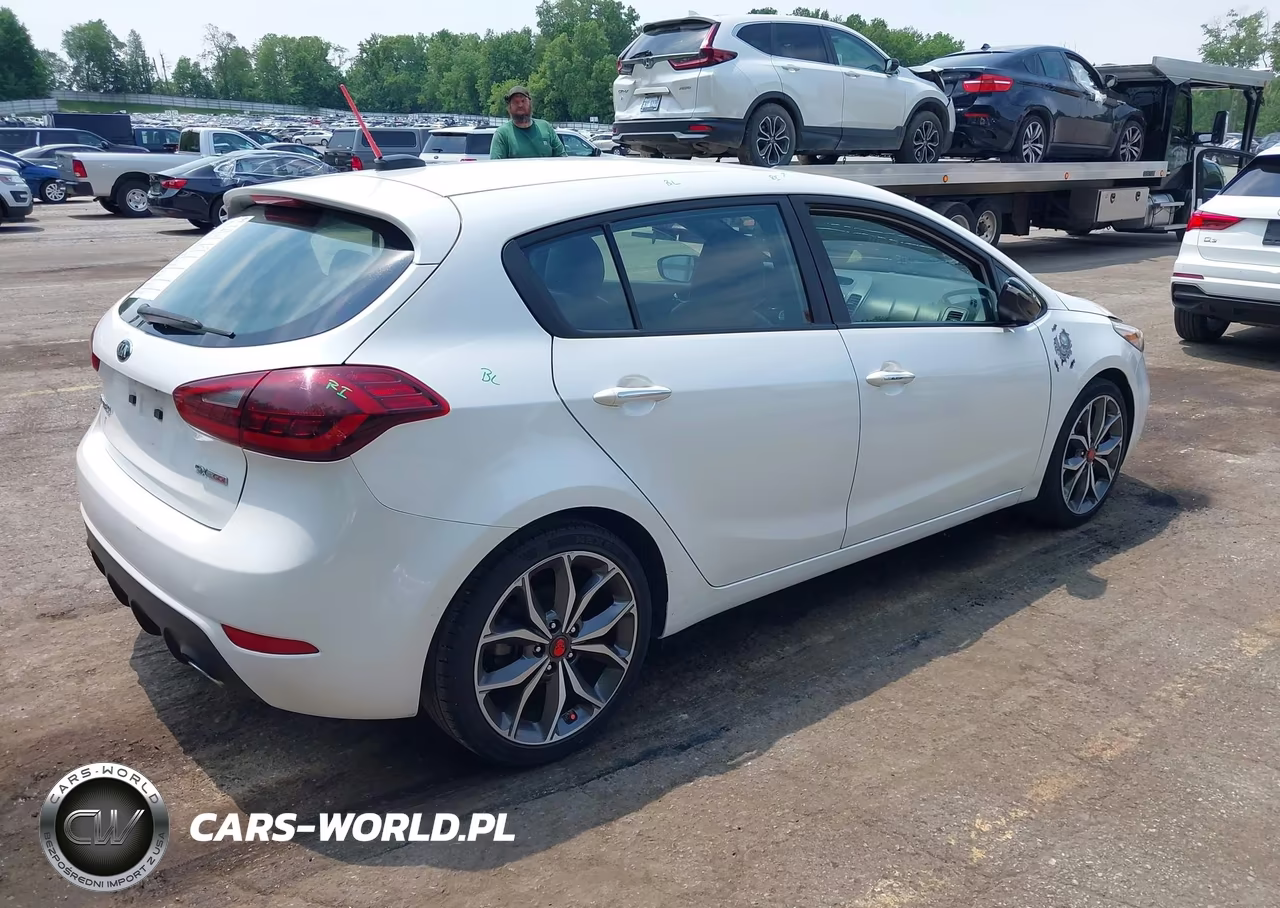 2018 Kia Forte Sx VIN:3KPFN5A36JE241183 - 4