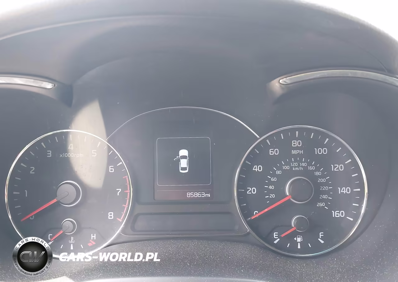 2018 Kia Forte Sx VIN:3KPFN5A36JE241183 - 7