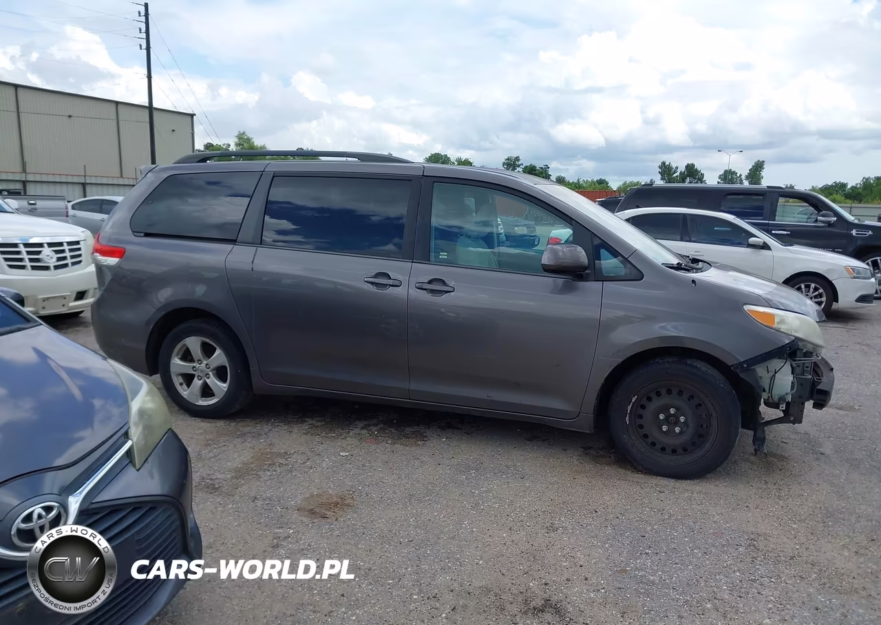 2014 Toyota Sienna Le V6 8 Passenger VIN:5TDKK3DC7ES480261 - 13