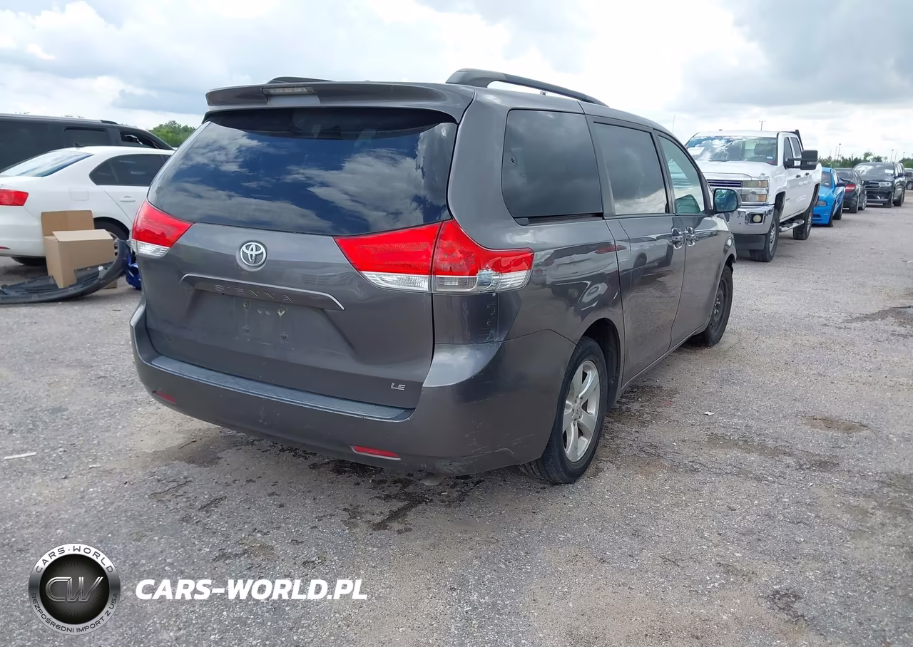 2014 Toyota Sienna Le V6 8 Passenger VIN:5TDKK3DC7ES480261 - 4