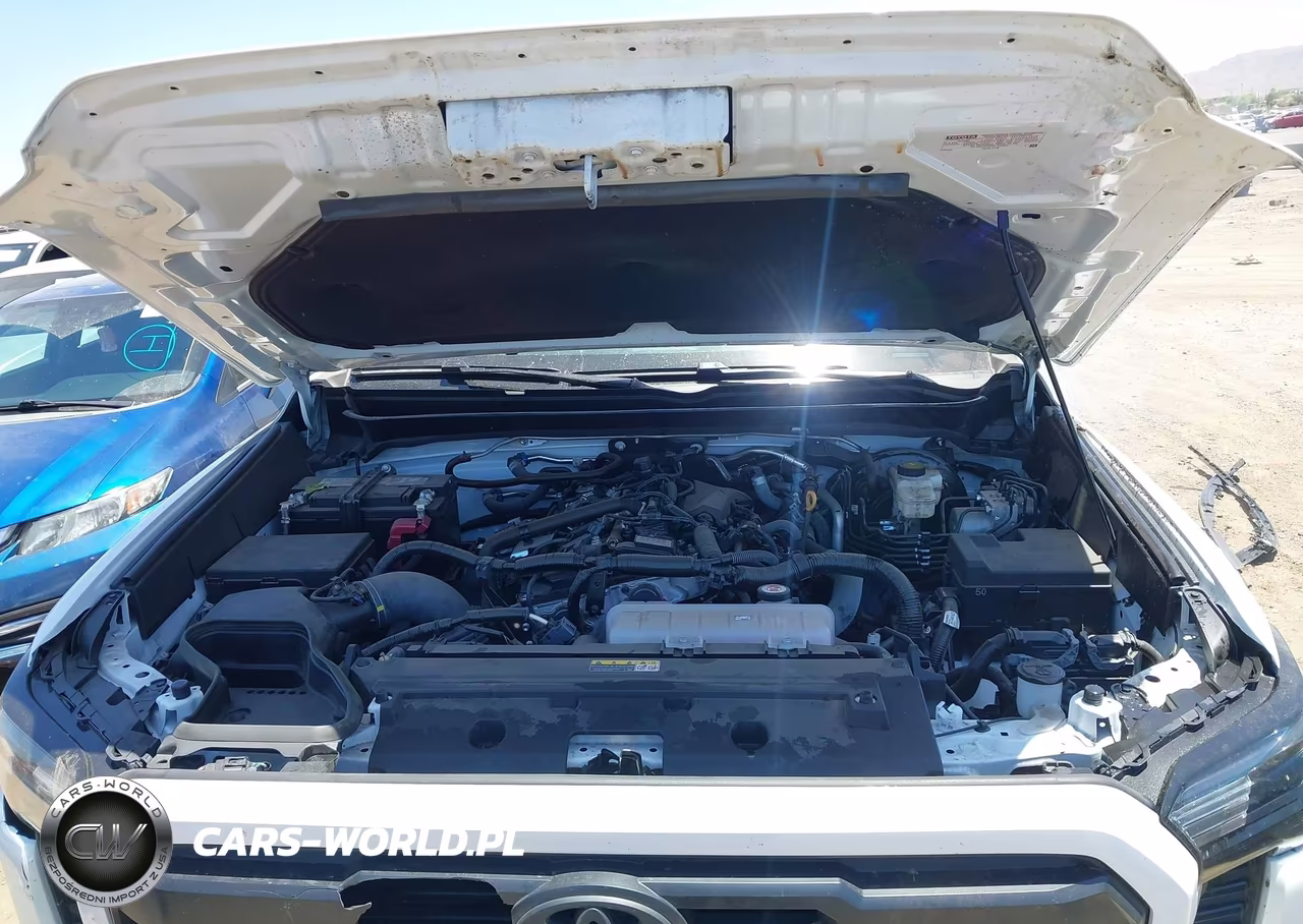 2025 Toyota Tacoma Trd Sport VIN:3TMLB5JN1SM195508 - 10